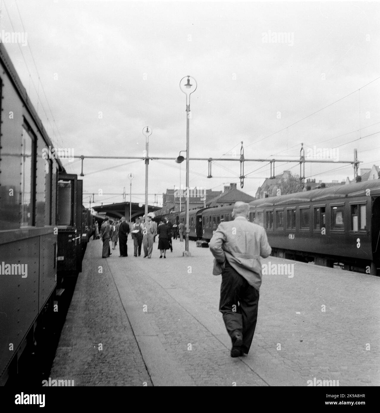 The platform at Hässleholm Railway Station Stock Photo Alamy