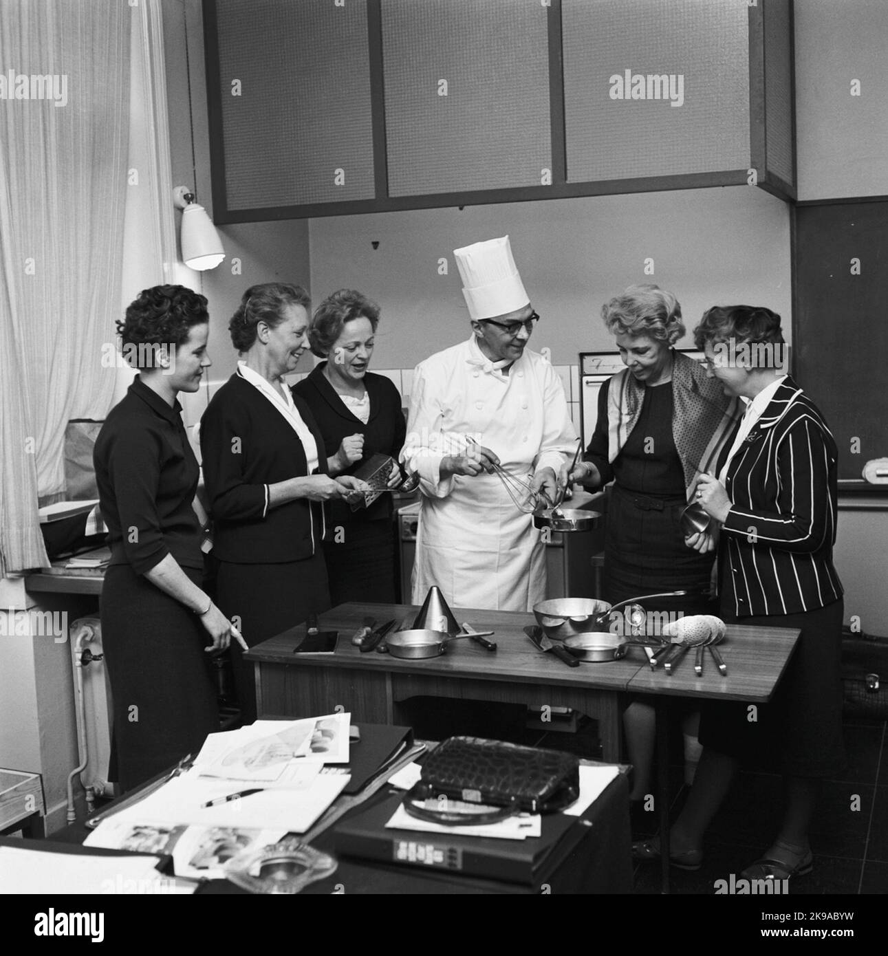 Test kitchens hires stock photography and images Alamy