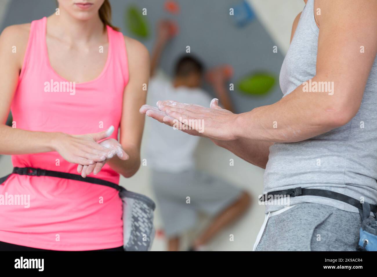 Climbing magnesium on hands hi-res stock photography and images - Alamy