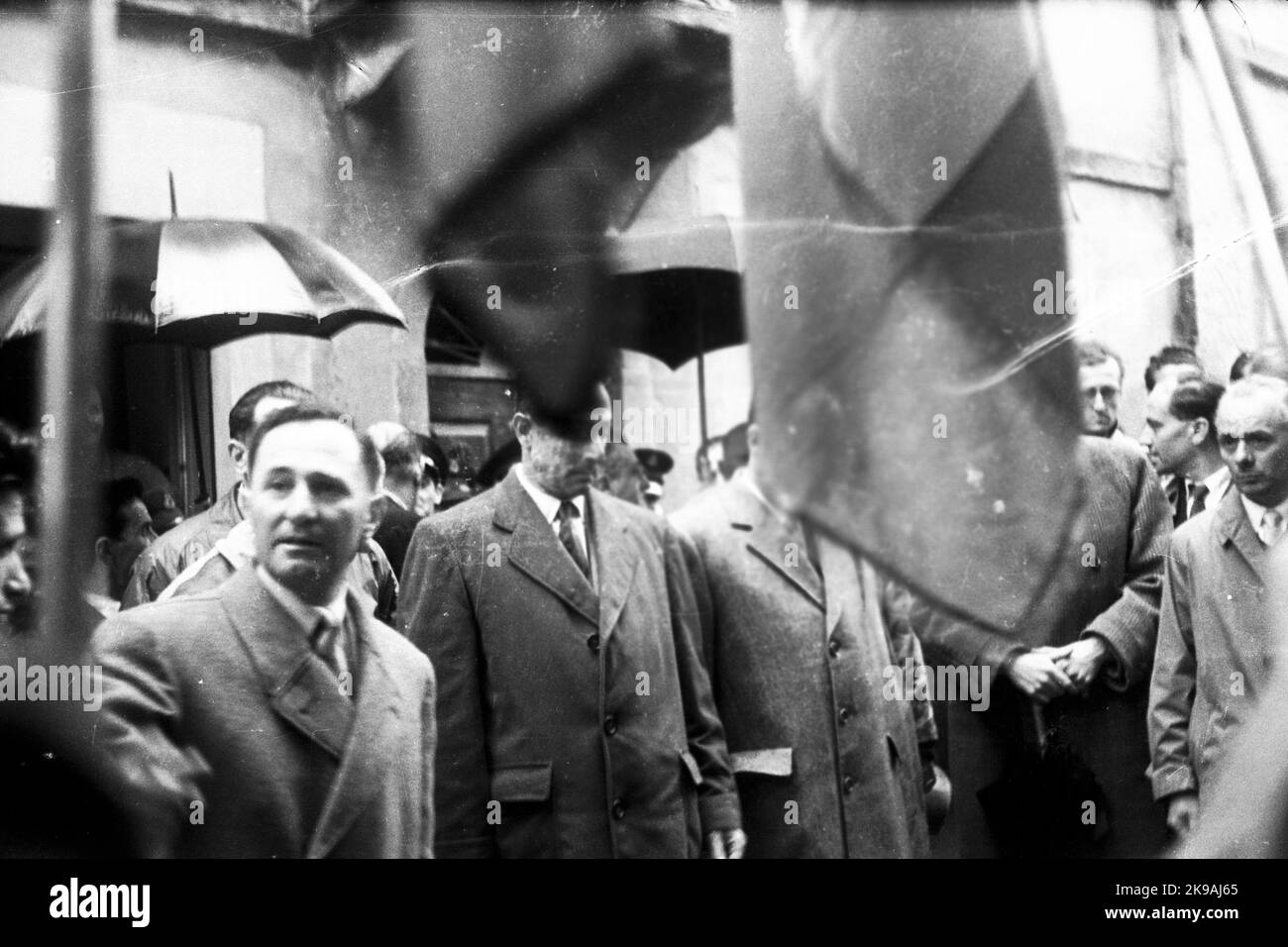 Enrico Mattei (Acqualagna, 29 aprile 1906 – Bascapè, 27 ottobre 1962) in queste foto è ritratto insieme a Raffaele Cadorna figlio del Generale Cadorna, durante una manifestazione politica di ex reduci della resistenza partigiana, di cui aveva fatto parte: Federazione italiana volontari della libertà Stock Photo