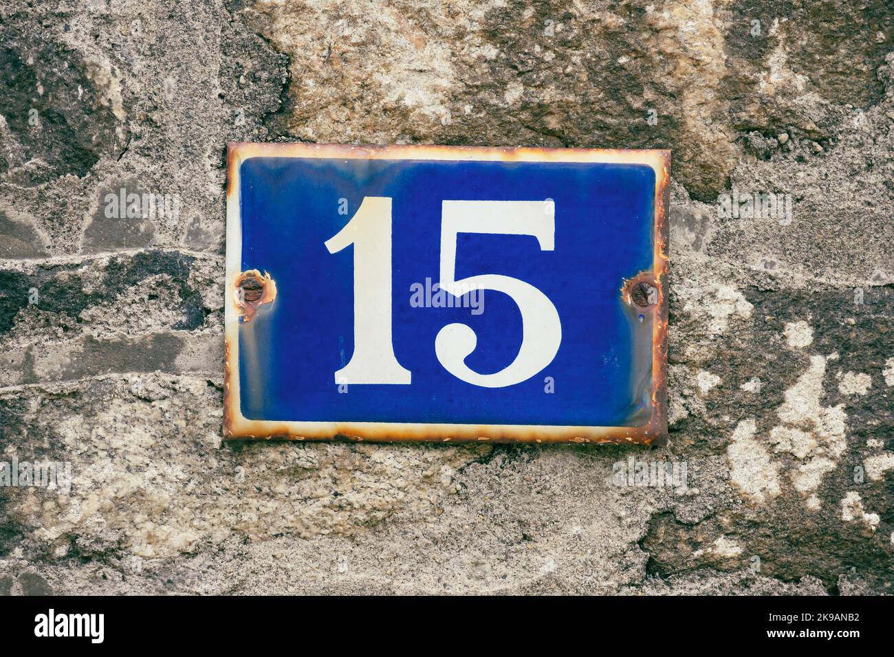 Bayou フランス語1枚 French blue enamel house numbers hi-res stock photography