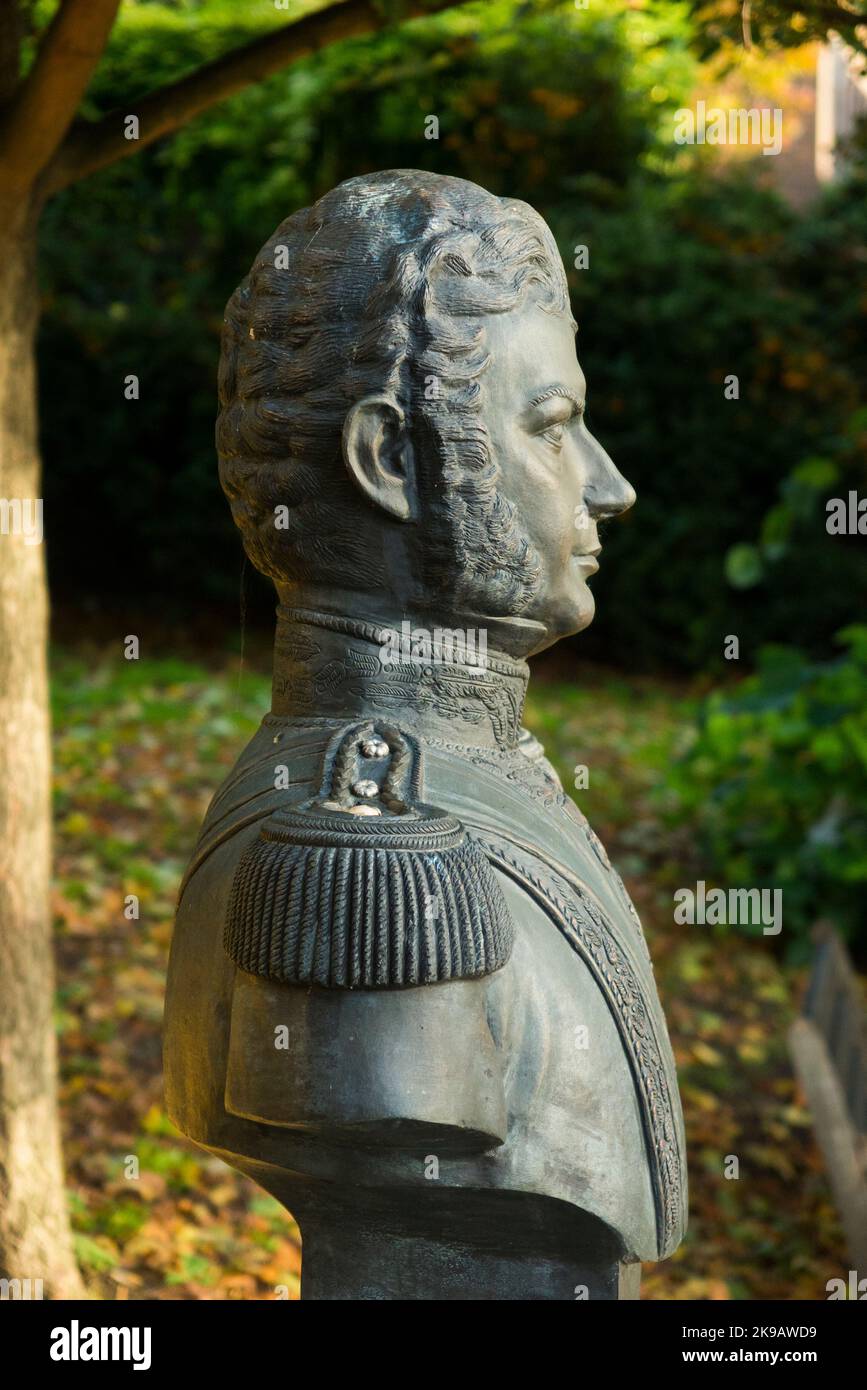 Statue / bust of General Bernardo O'Higgins in Richmond upon Thames, Surrey. UK. (132) Stock Photo