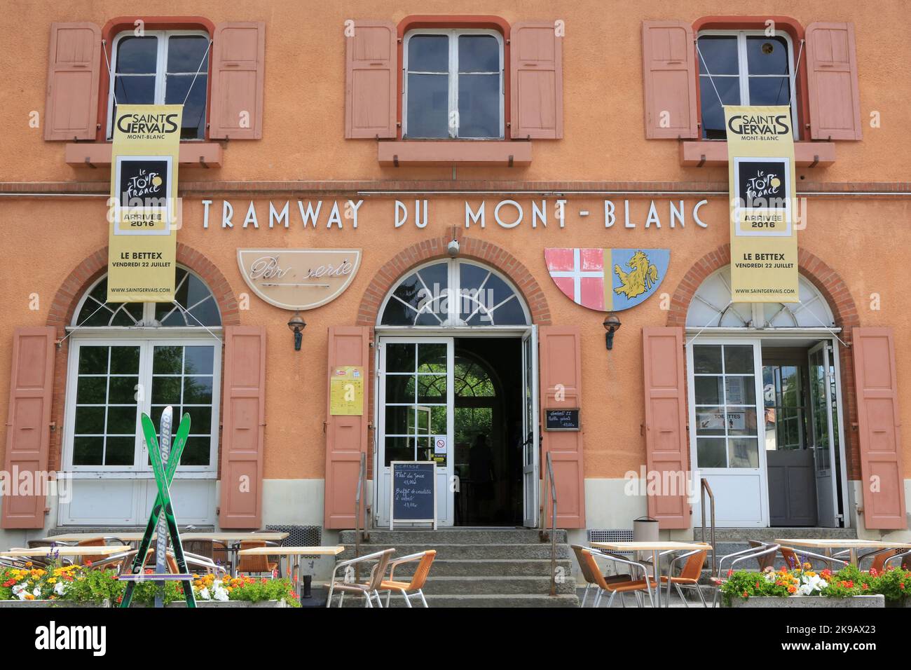 Tramway du Mont-Blanc. Le Tour de France. Vendredi 22 juillet 2016. Saint-Gervais-les-Bains. Haute-Savoie. Auvergne-Rhône-Alpes. France. Europe. Stock Photo