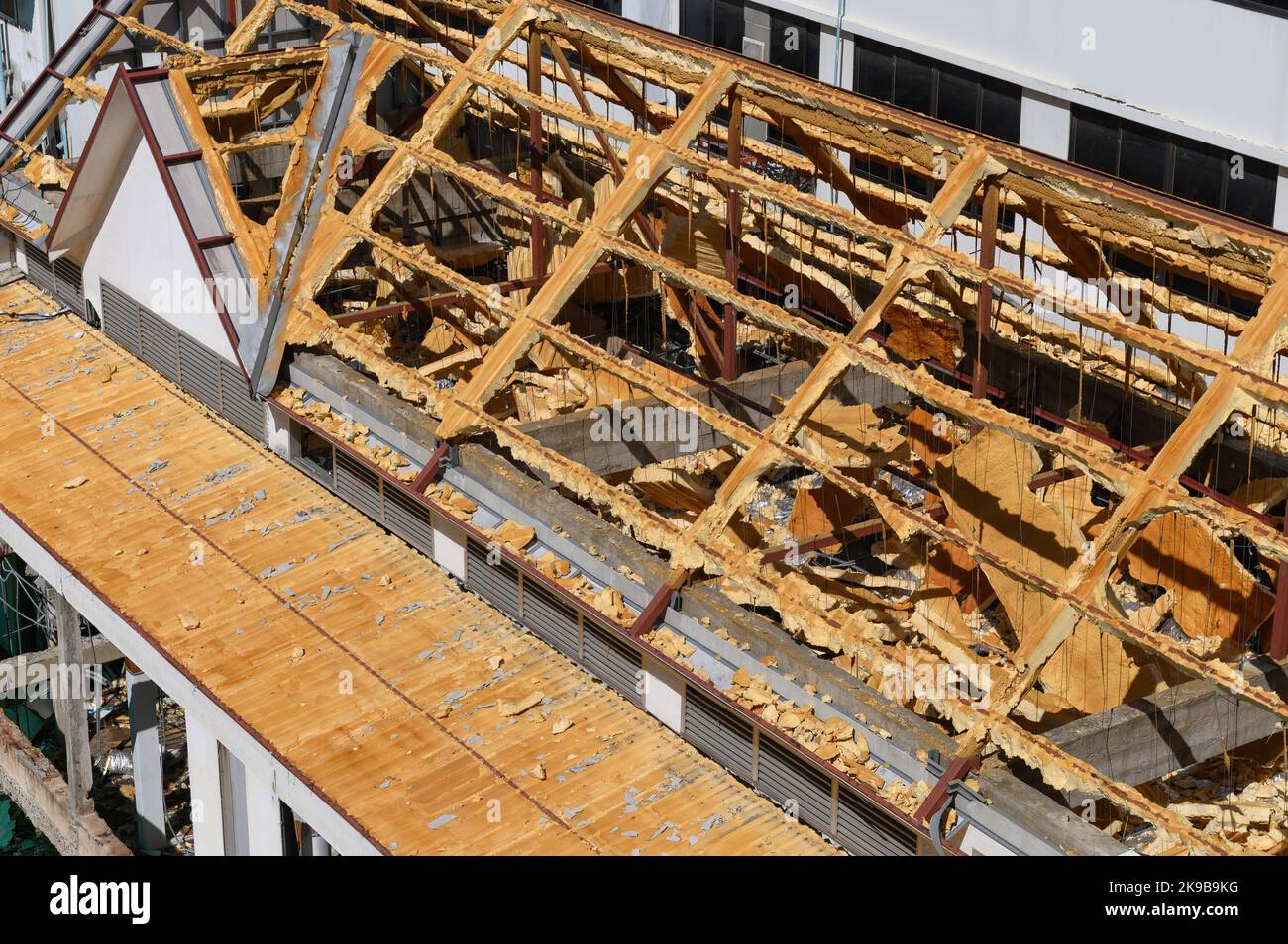 Insulation roof hires stock photography and images Alamy