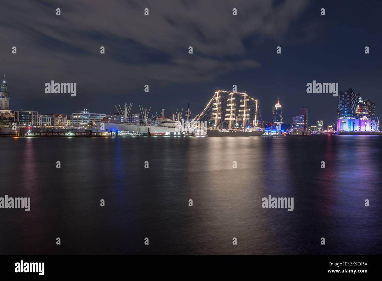 feuerwerk hamburg heute live