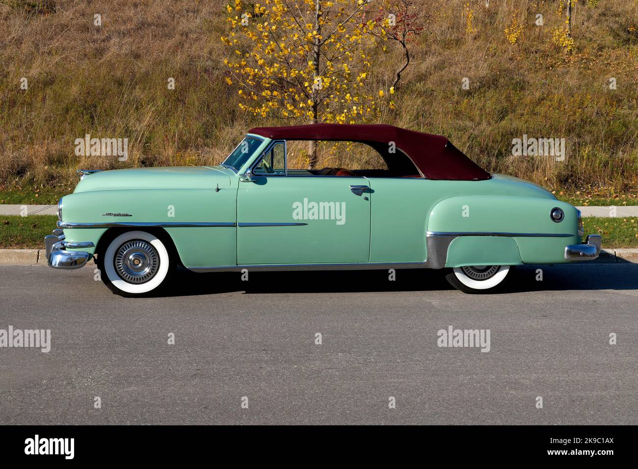 Old chrysler windsor sedan hi-res stock photography and images - Alamy