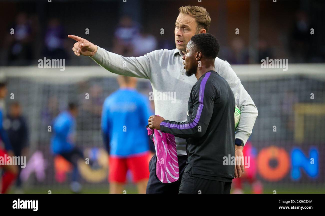 RSCA Futures' head coach Robin Veldman pictured during a soccer match  between RSC Anderlecht Futures and KMSK Deinze, Sunday 14 August 2022 in  Anderlecht, on day 1 of the 2022-2023 'Challenger Pro