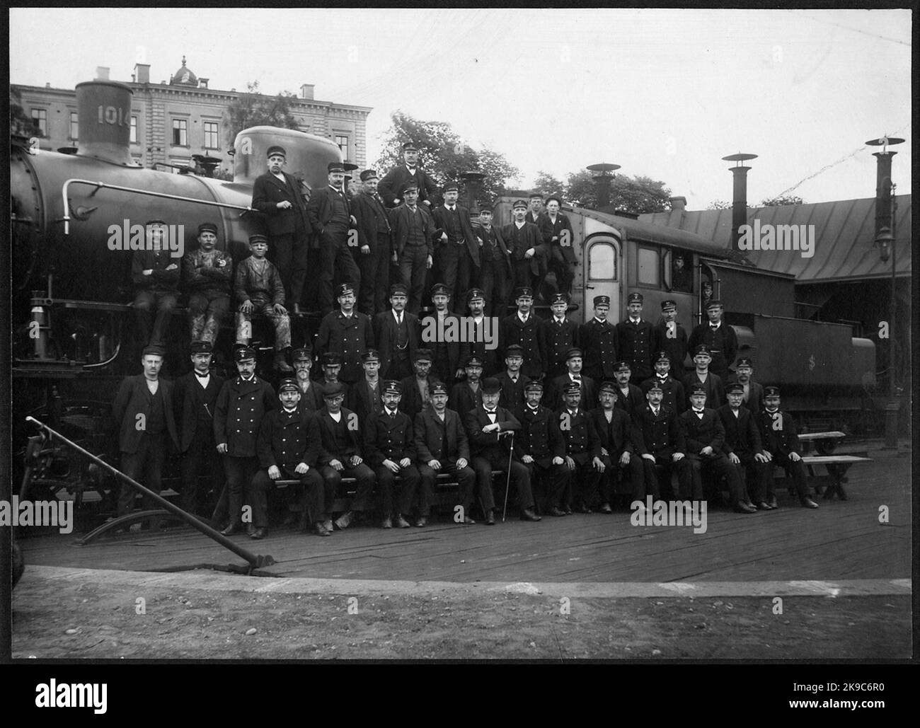 Group photo at the station staff at the Lokstallarna in Tomteboda ...