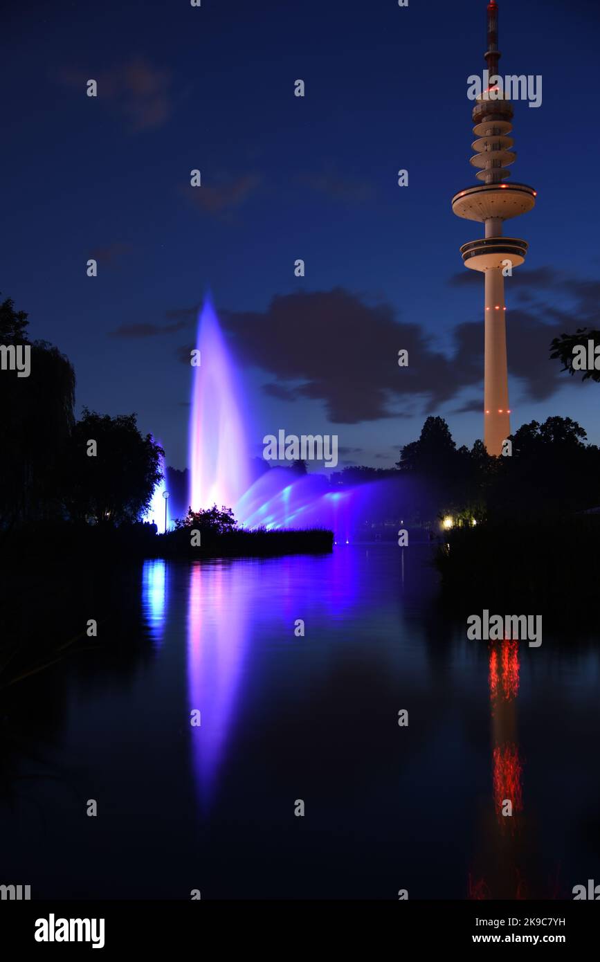 Licht und Wasserspiele im Park Planten un Blomen Hamburg Light and Water games Stock Photo