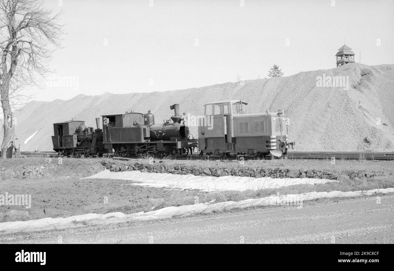 Narrow gauge, 891 mm, gearbox Dannemora mine. From right Diesel