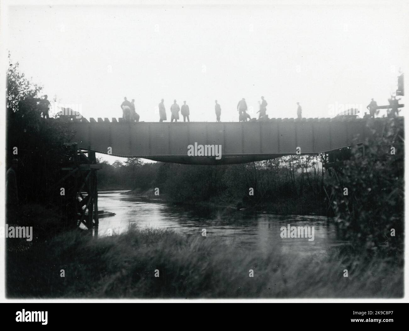 the-railway-bridge-over-suse-n-insertion-of-superstructure-slipers
