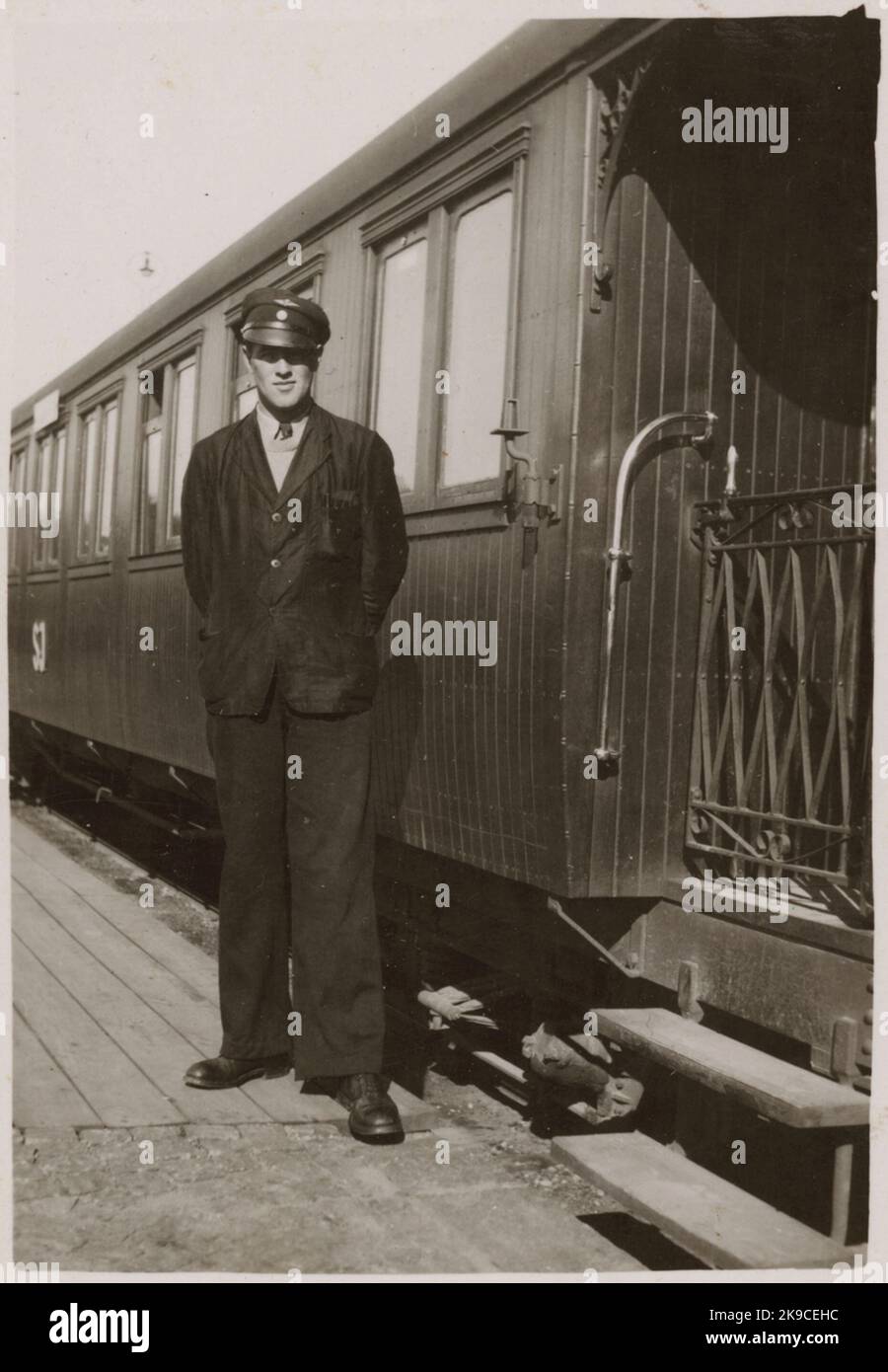 Passenger train scheduling hi-res stock photography and images - Alamy