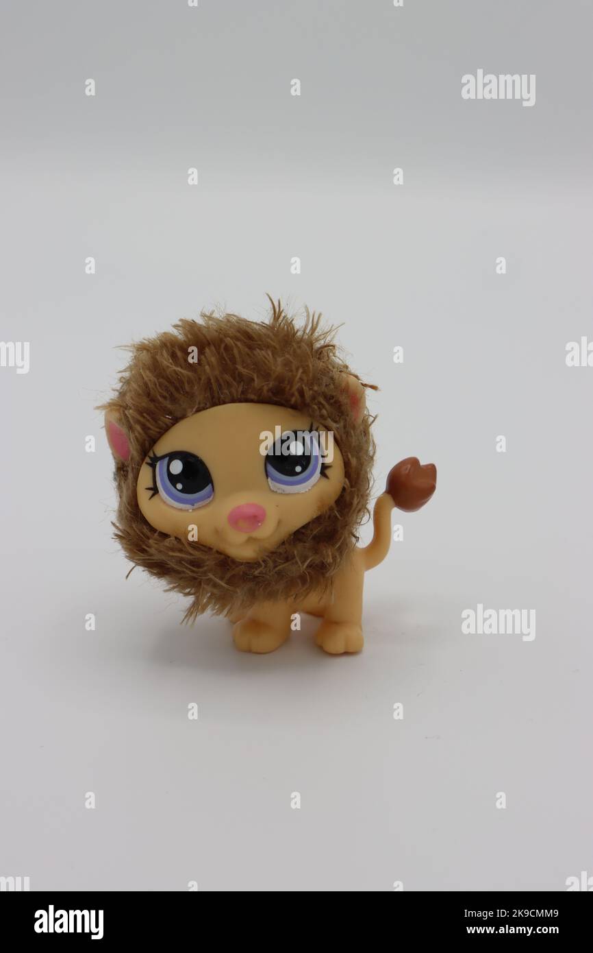 Littlest pet shop hi-res stock photography and images - Alamy