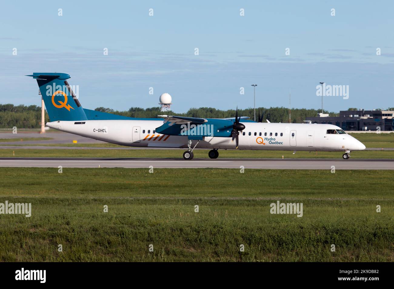 Montreal, Canada. 23rd May, 2022. An Hydro-Québec Bombardier Dash 8-400 leaving Montreal Pierre Elliott Trudeau Int'l Airport. Hydro-Québec is a public utility that manages the generation, transmission, and distribution of electricity in the Canadian province of Quebec. (Photo by Fabrizio Gandolfo/SOPA Images/Sipa USA) Credit: Sipa USA/Alamy Live News Stock Photo