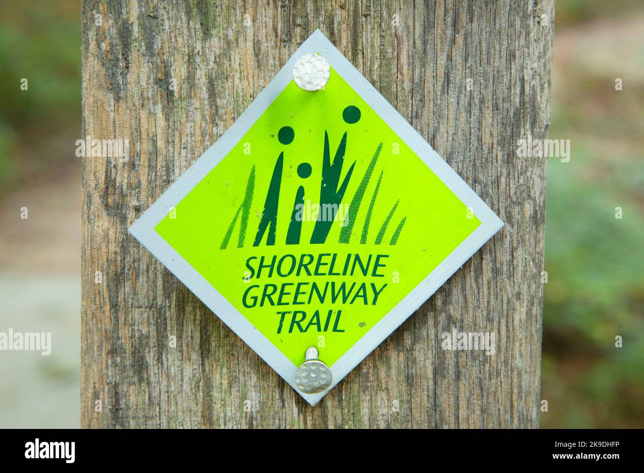 Shoreline Greenway Trail marker, Farm River State Park, Connecticut