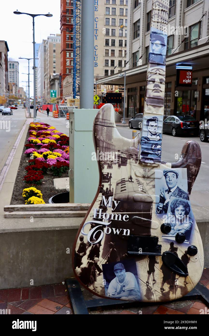 Guitar and mums display in the middle of Euclid Avenue in downtown Cleveland, Ohio Stock Photo