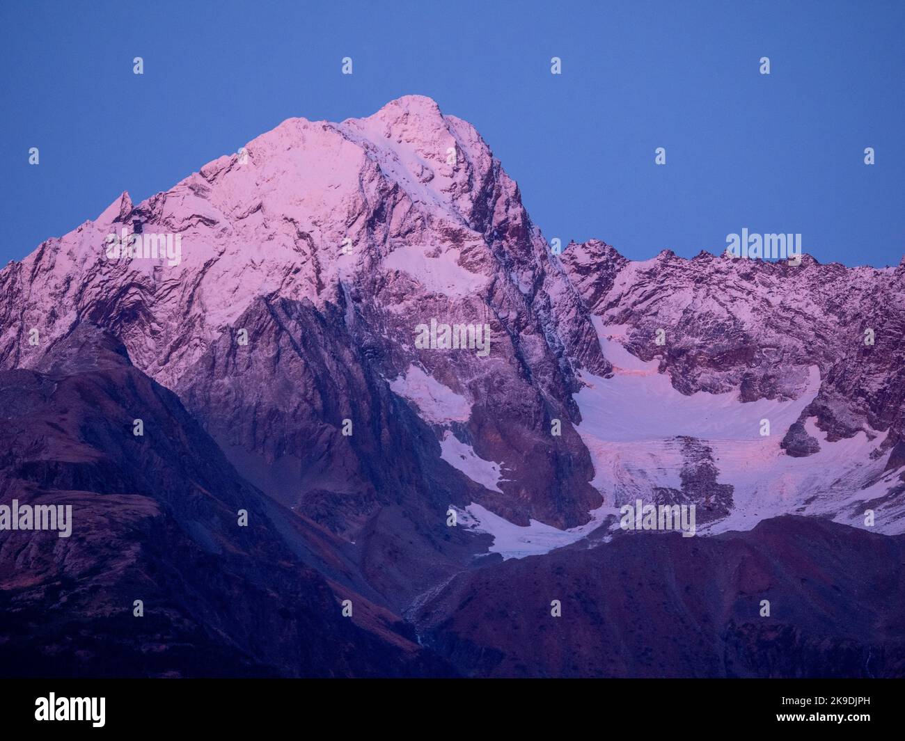 Mount alice alaska hi-res stock photography and images - Alamy