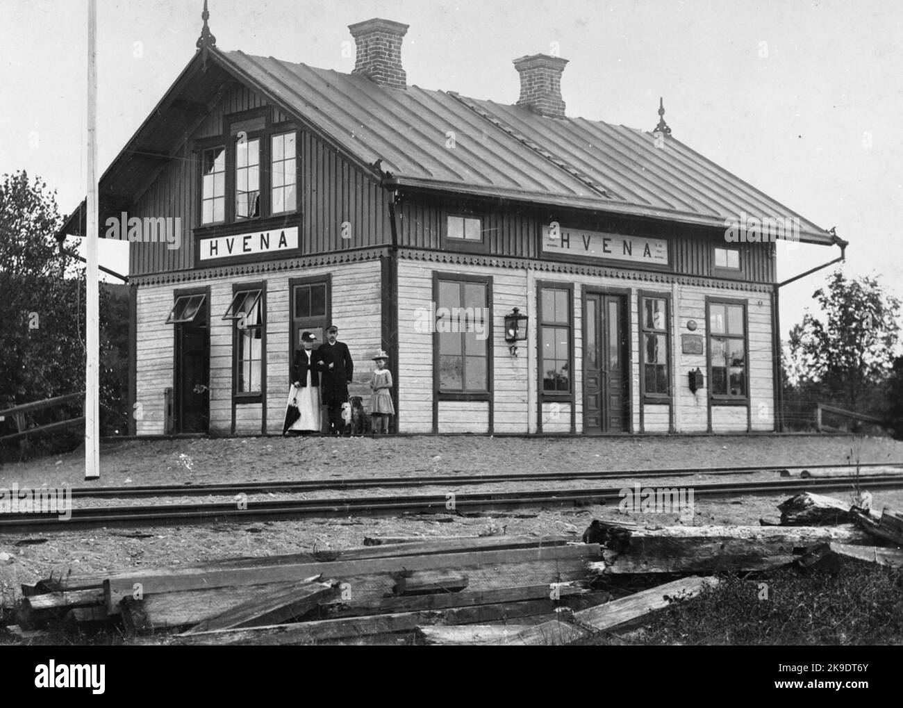 Traffic area built in 1879. One and onehalfstory station house in