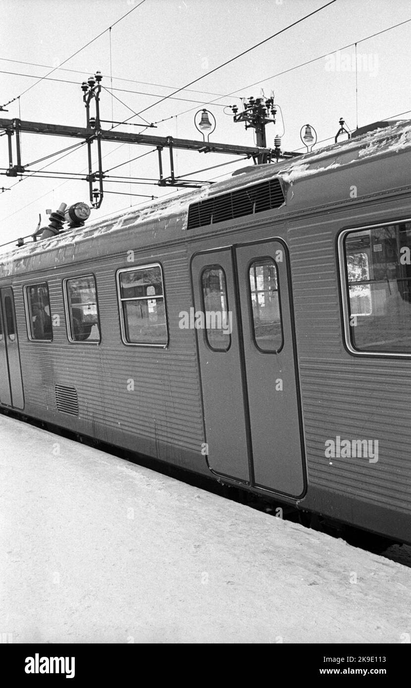 Stockholm Local Traffic, SL, somewhere on the Rotebro - Märsta route ...