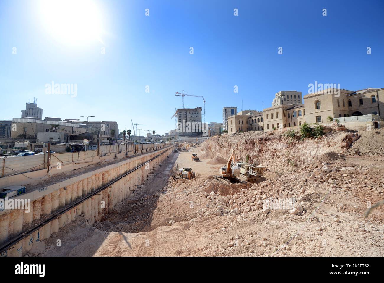 Israel Building Projects Midtown Jerusalem project at the early stages of its construction ...