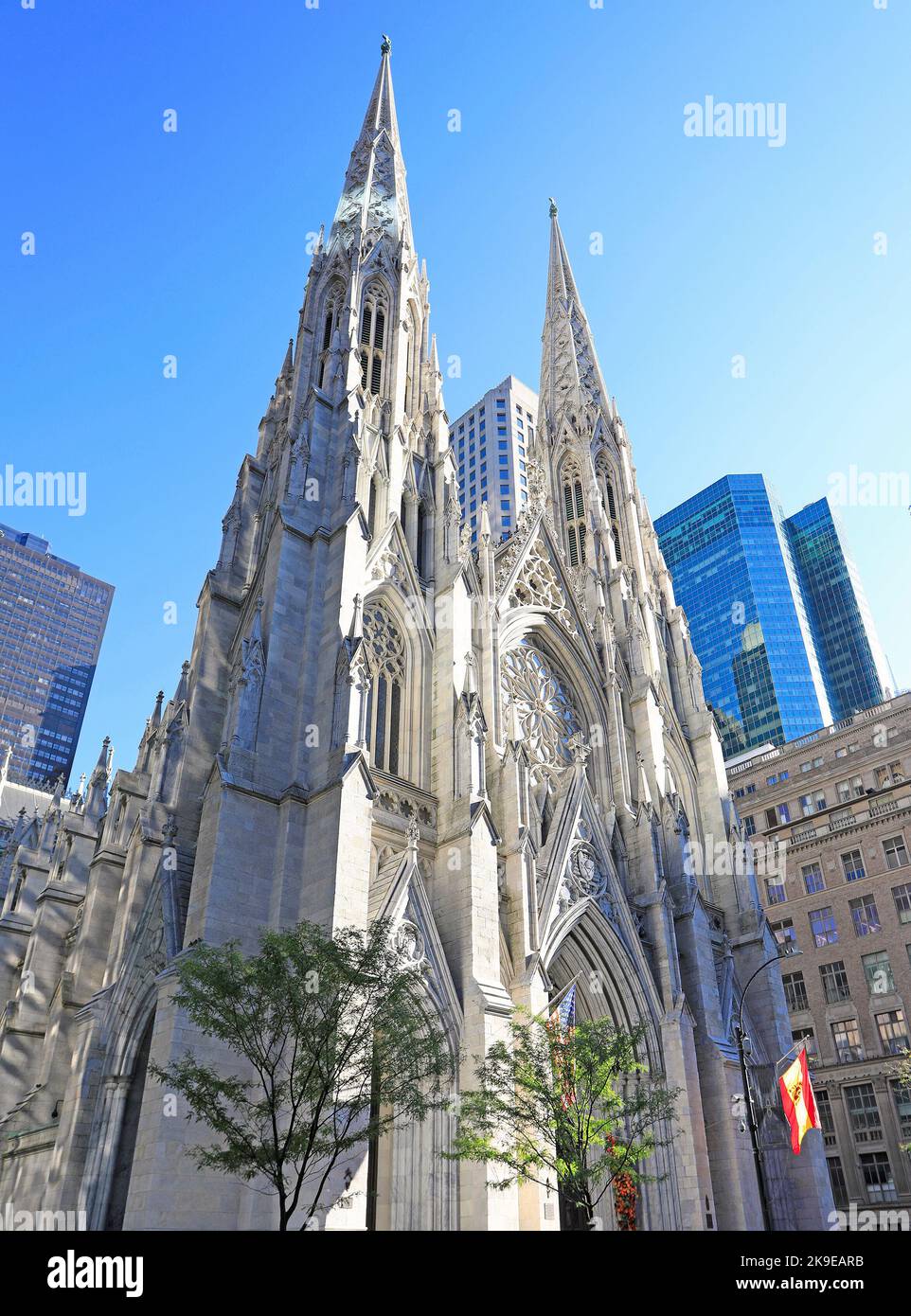 Cathedral of st patrick manhattan hires stock photography and images