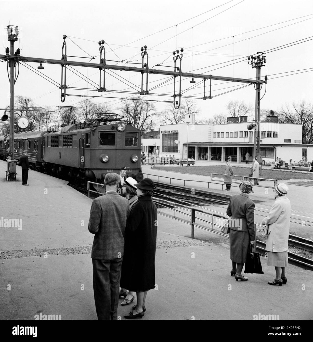 Falk ping Central Station SJ F 632 Stock Photo Alamy falk-ping-central-station-sj-f-632-stock-photo-alamy