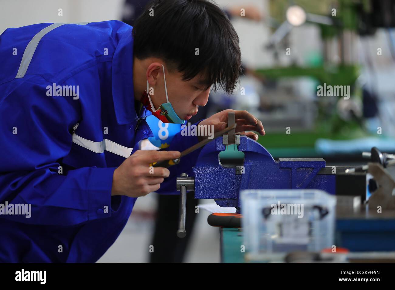 Benchwork hi-res stock photography and images - Alamy