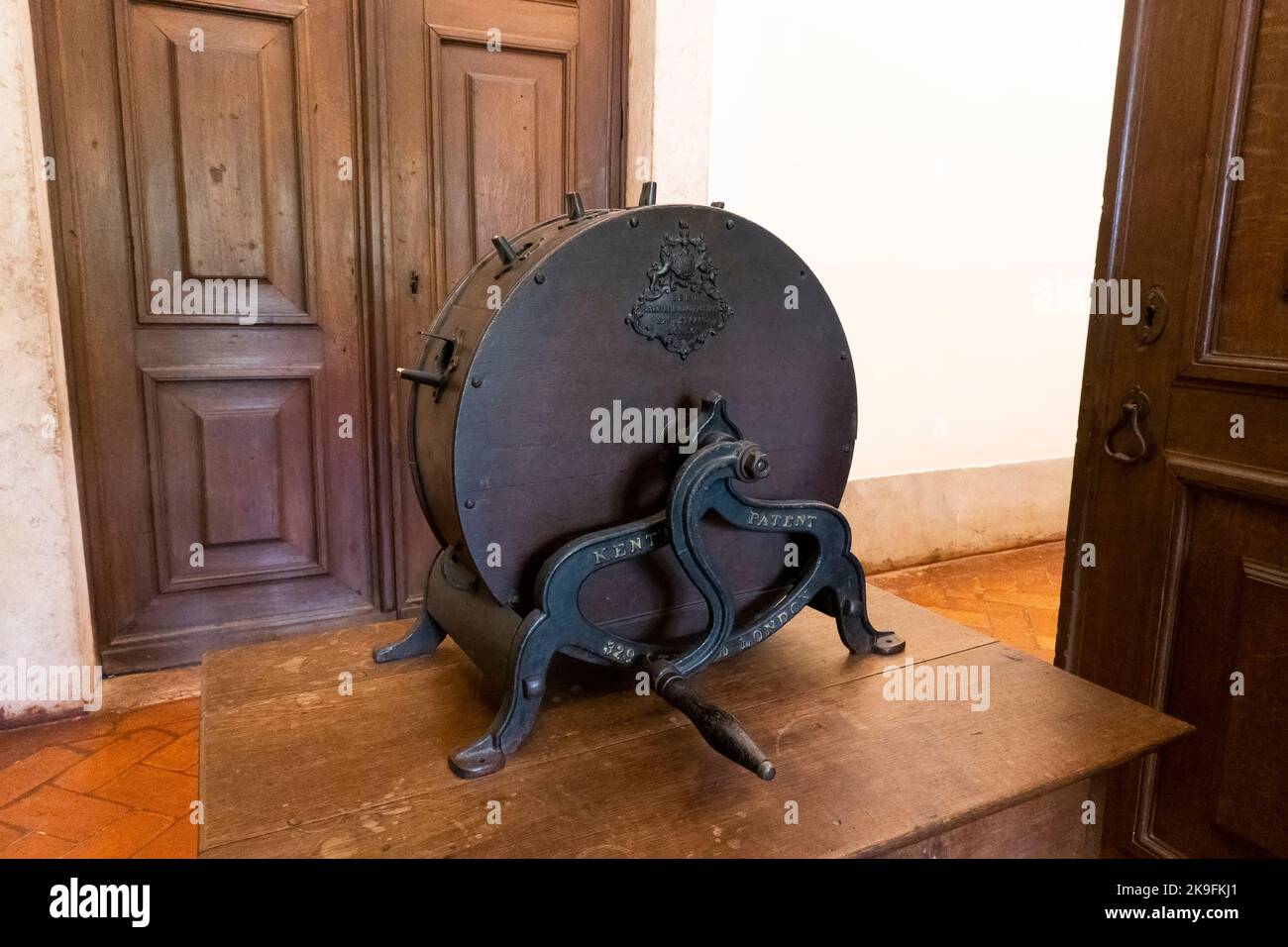 Antique knife sharpener hi-res stock photography and images - Alamy