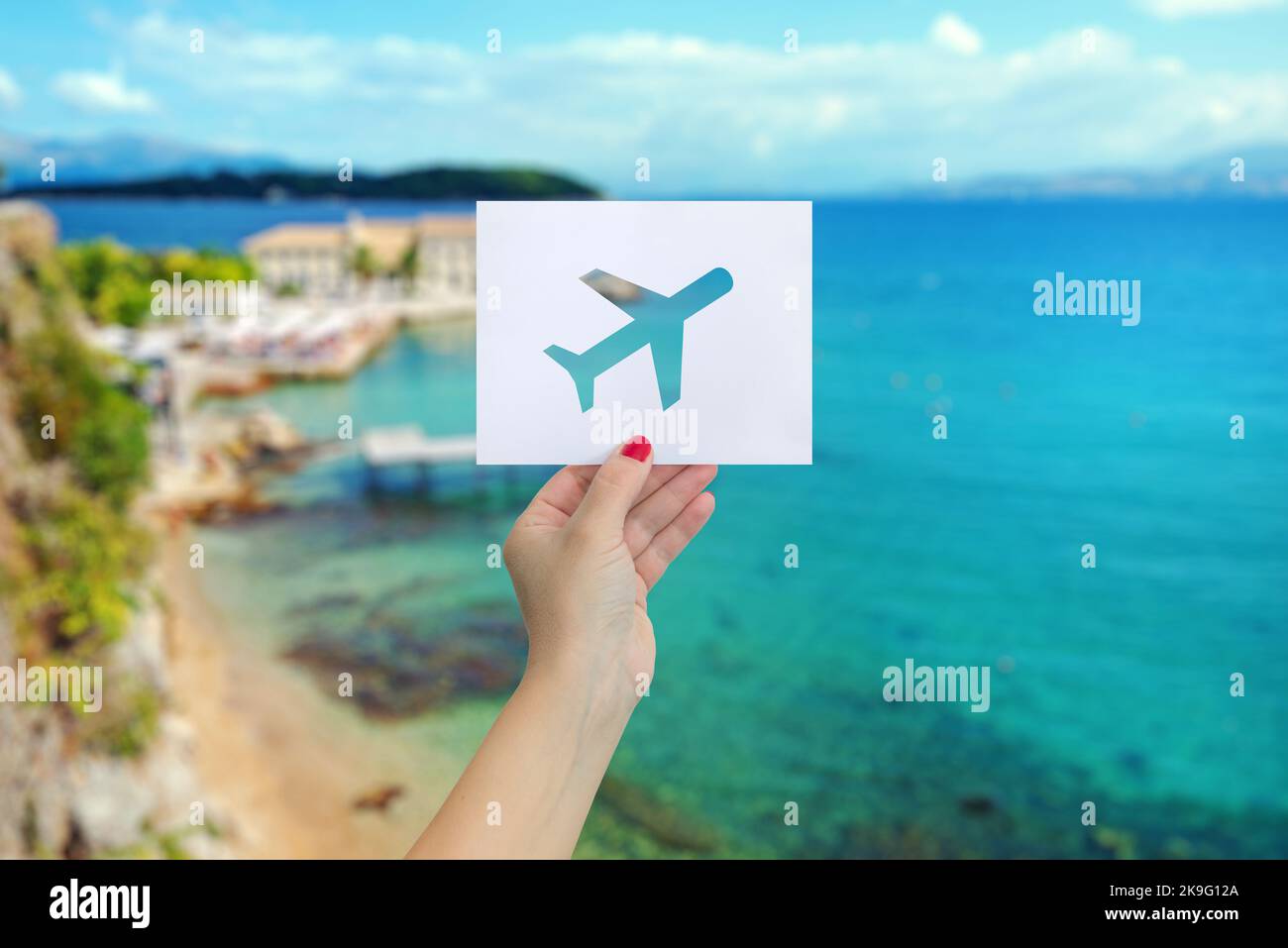 Map paper airplane hi-res stock photography and images - Alamy