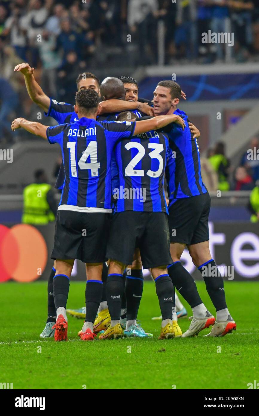 Milano, Italy. 26th, October 2022. Romelu Lukaku (90) of Inter scores