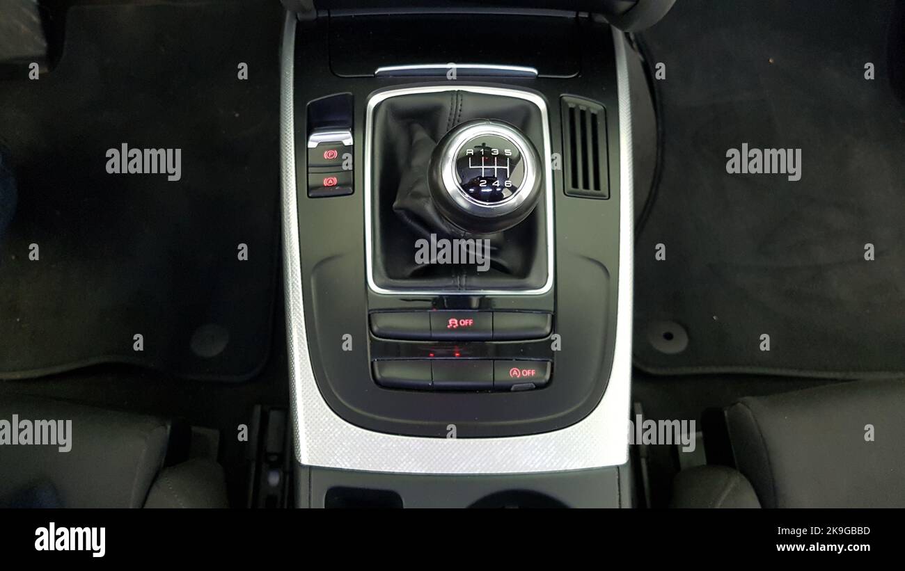 audi-a4-avant-2013-car-exterior-interior-view-front-back-side-view