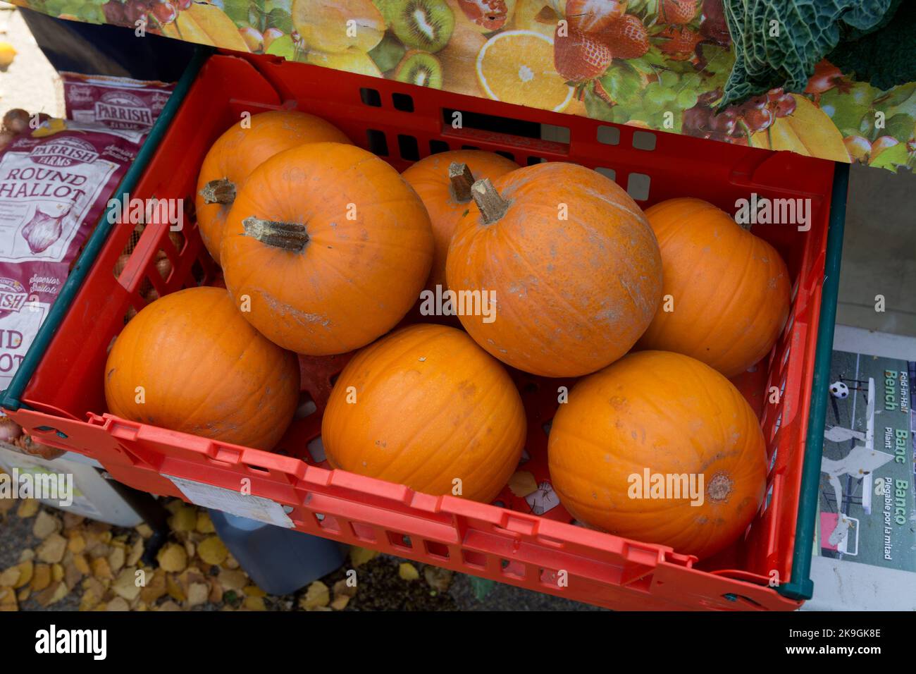 Uk fruit crate hires stock photography and images Alamy