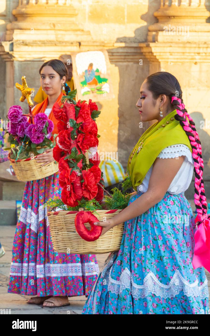 Local woman in a traditional costume, oaxaca, mexico Stock Photo Alamy
