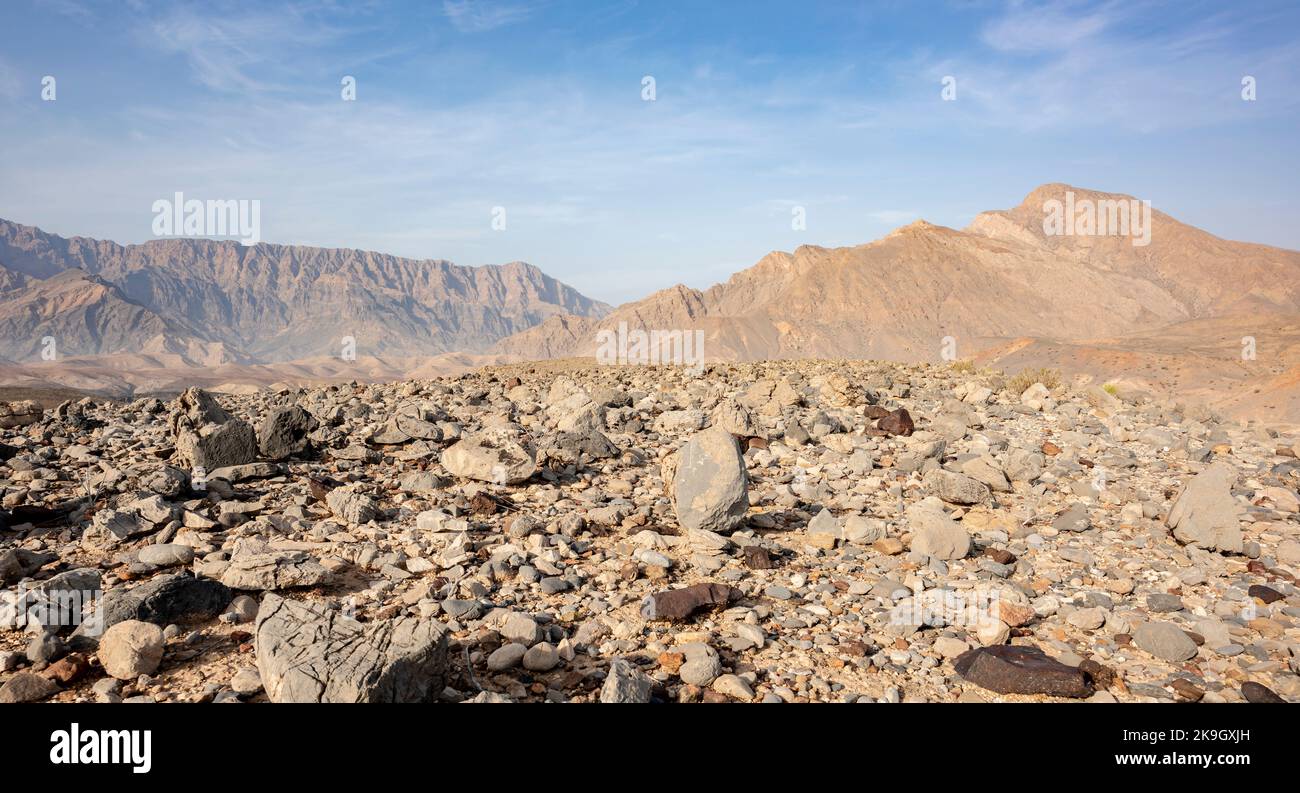 Mountains in sultanate oman hi-res stock photography and images - Alamy