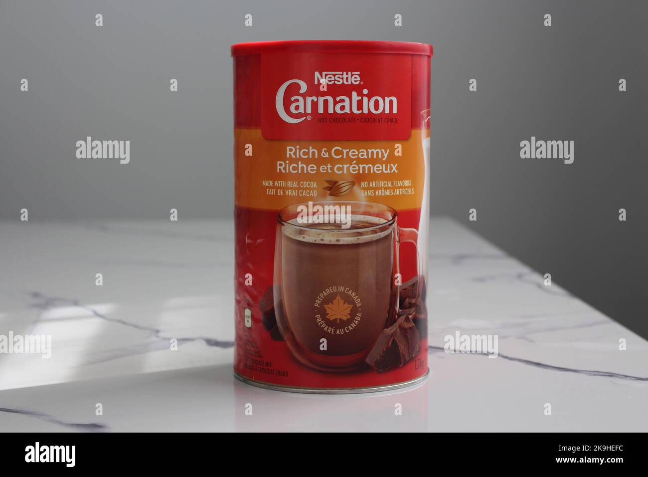 Nestle Carnation Hot Chocolate Powder Stock Photo Alamy