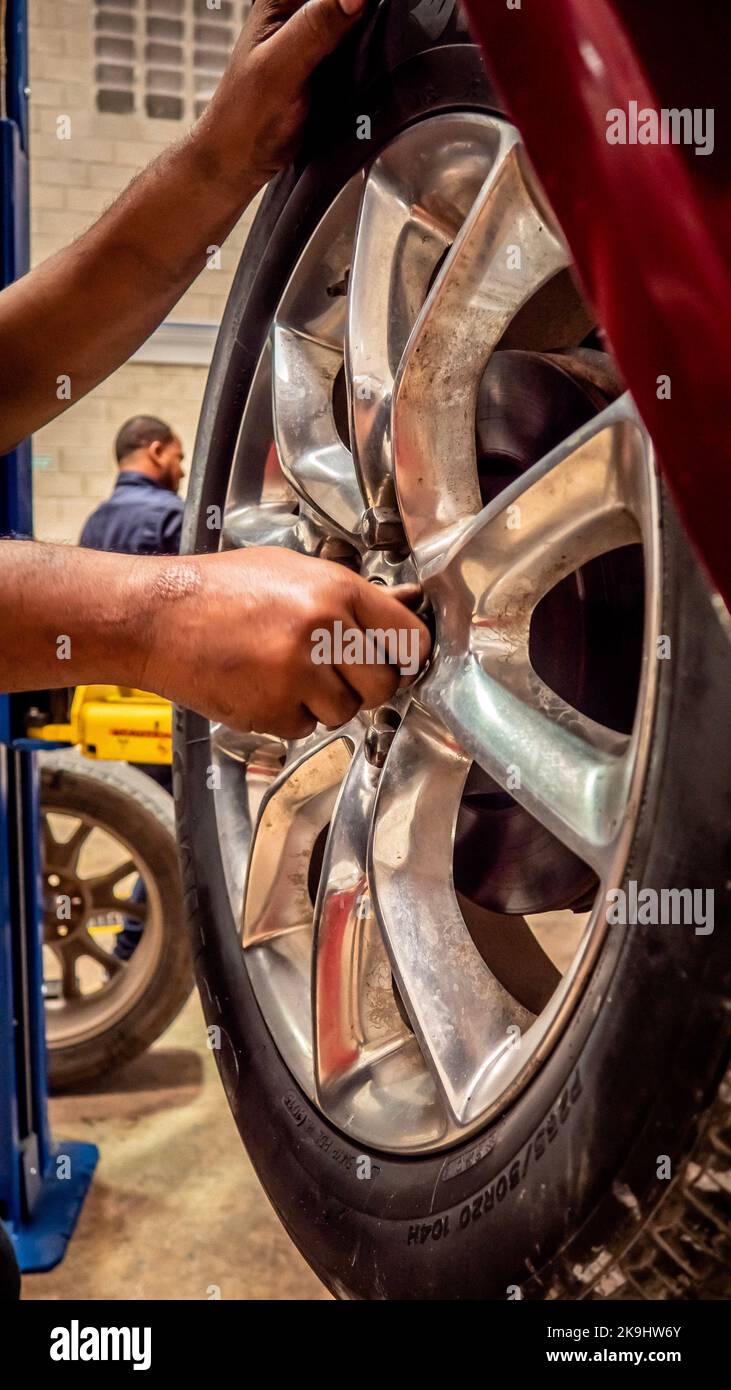 Professional mechanics where automotive mechanics engineers