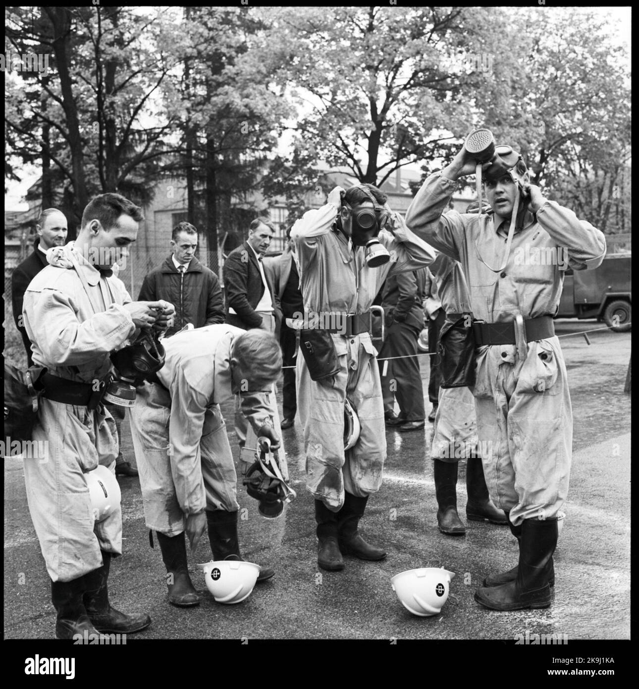 Civil defense exercise. County competition for industrial fire corps ...