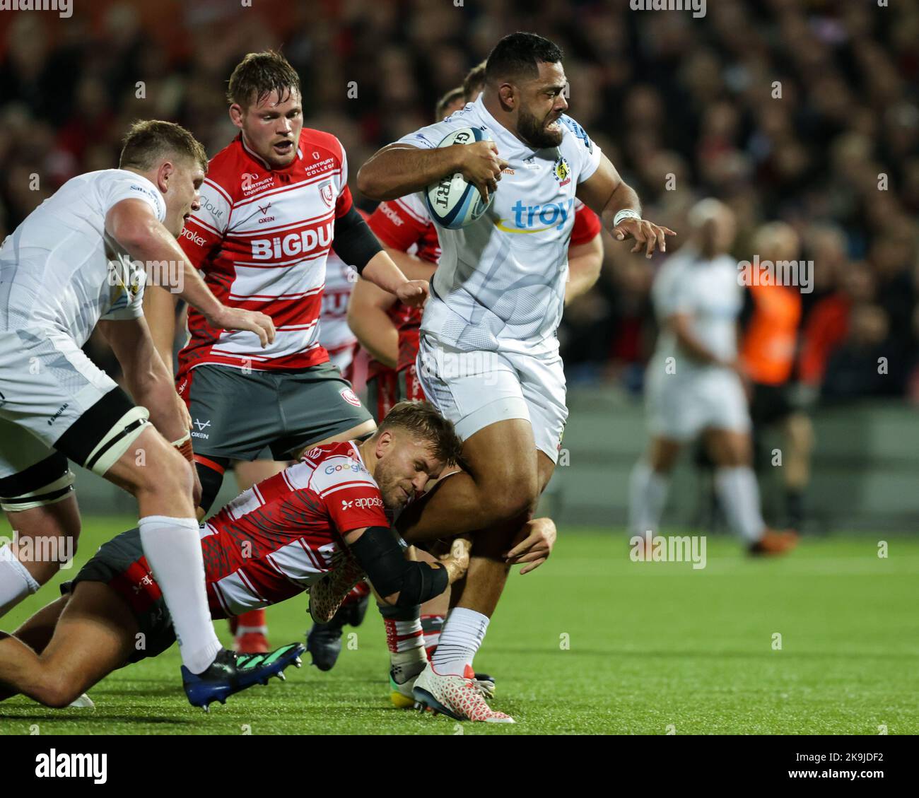 Gloucester, UK. 28th Oct, 2022. Scott Sio, making his debut for Exeter Chiefs, is tackled by Chris Harris of Gloucester Rugby during the Gallagher Premiership match Gloucester Rugby vs Exeter Chiefs at Kingsholm Stadium, Gloucester, United Kingdom, 28th October 2022 (Photo by Nick Browning/News Images) in Gloucester, United Kingdom on 10/28/2022. (Photo by Nick Browning/News Images/Sipa USA) Credit: Sipa USA/Alamy Live News Stock Photo