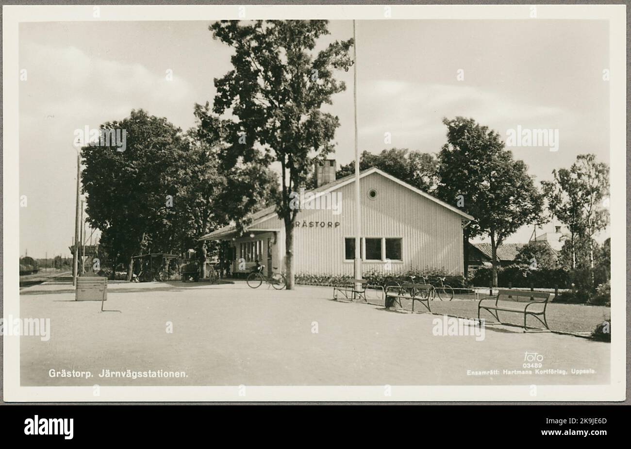 The railway station in Grästorp Stock Photo - Alamy