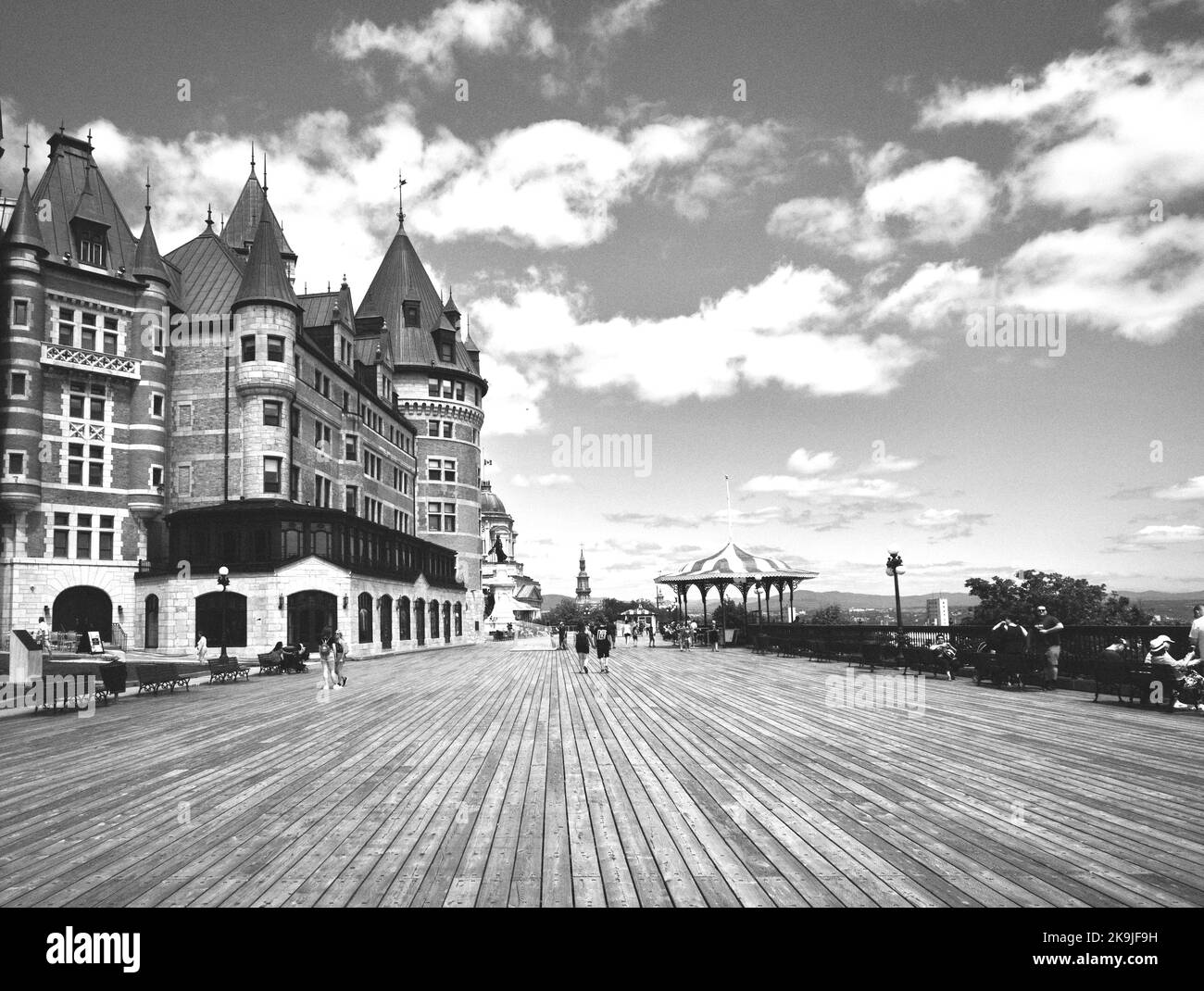 Chateau Frontenac Boardwalk Stock Photo Alamy