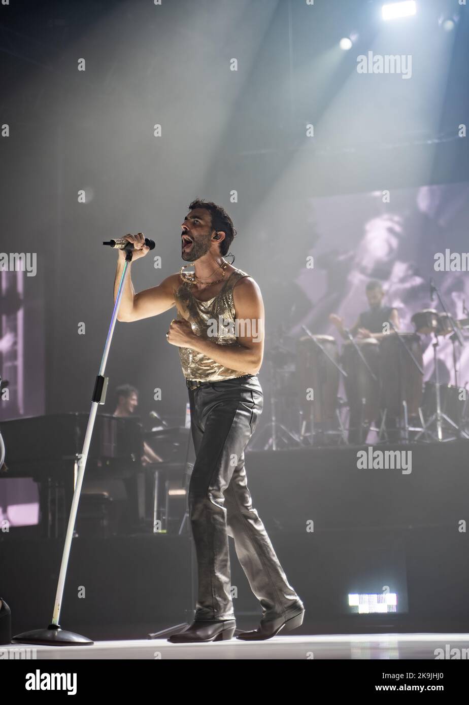 Italian Singer Marco Mengoni Editorial Image - Image of musiciant, fest:  259093360