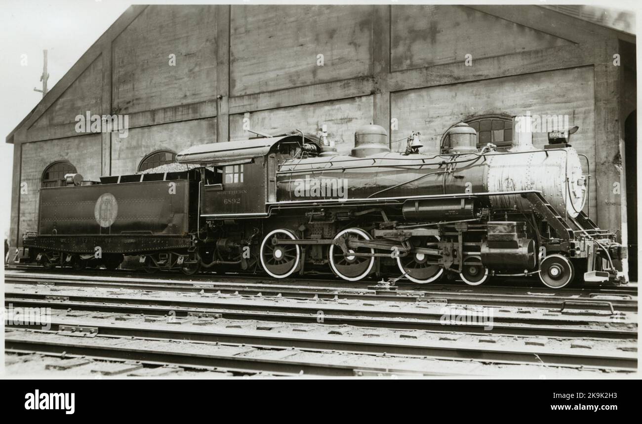 Southern Railway, SOU lok 6892 Stock Photo Alamy