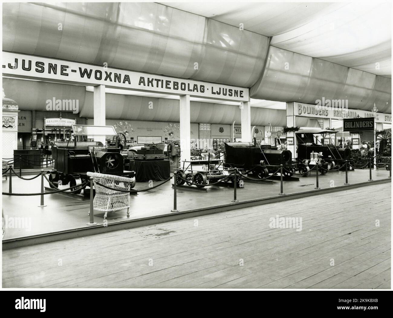 Baltic exhibition 1914. Ljusne Woxna Aktiebolag booth. Bolinder's booth ...