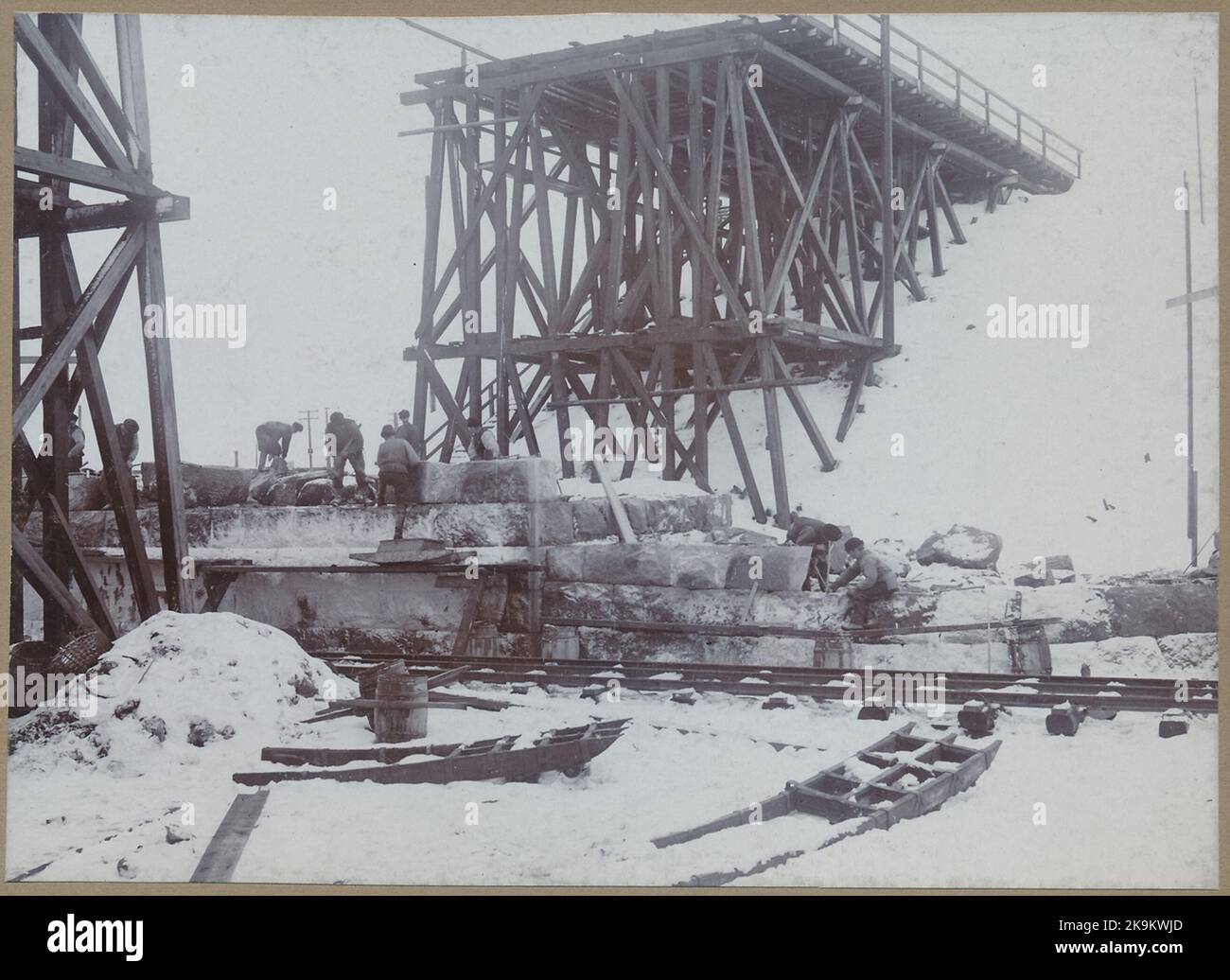Ore Bridge Rebuilding of the ore shipping bridge on Svartön next to Luleå. Winter ...