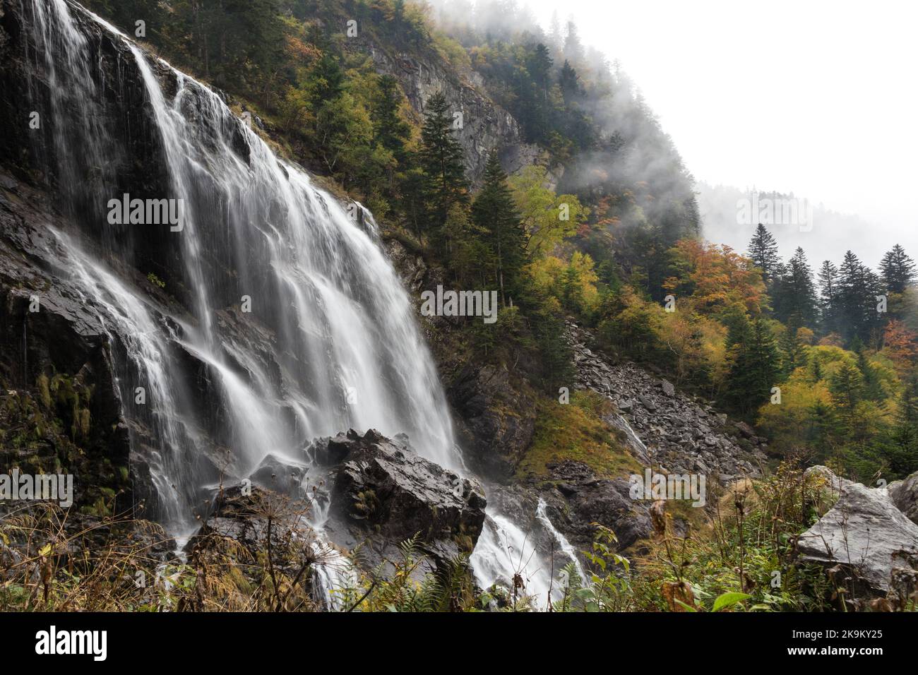 The Lower Falls of the Cascade d’Ars in Autumn, Aulus les Bains, Ariege, Pyrenees, France, EU Stock Photo