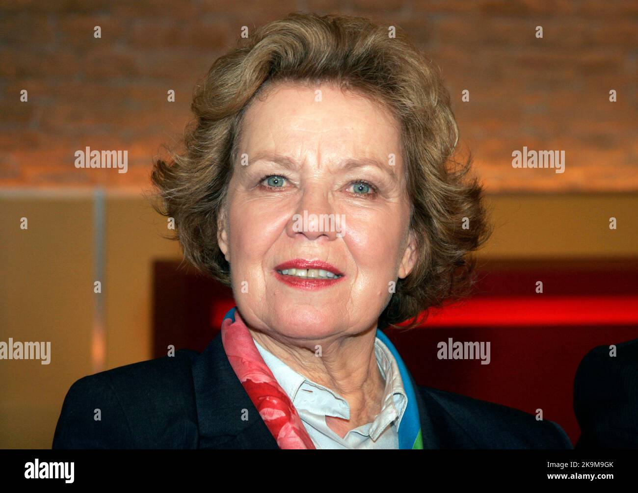 ARCHIVE PHOTO: The actress Witta Pohl would have turned 85 on November 1st, 2022, Witta POHL, Germany, actress, portrait, portrait, here as a guest of the talk show 'Menschen bei Maischberger', WDR, Westdeutscher Rundfunk, 19.06.2007 ? Stock Photo