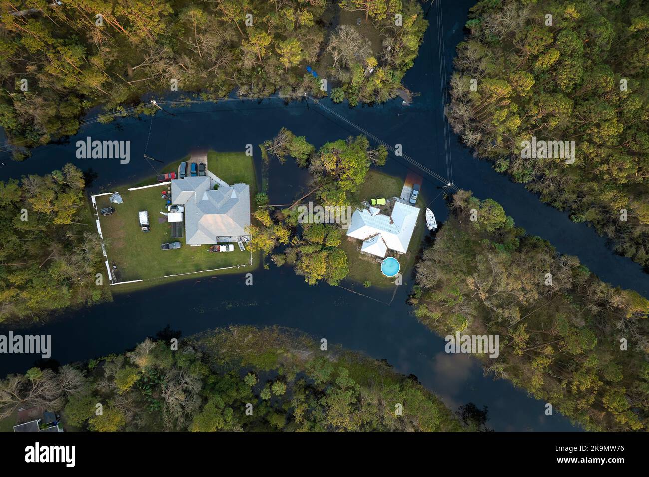 Surrounded by hurricane Ian rainfall flood waters homes in Florida ...