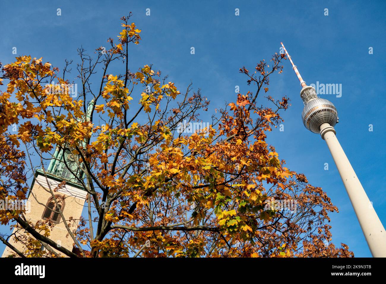 Fersehturm, Alexanderplatz, Herbst, Berlin Stock Photo