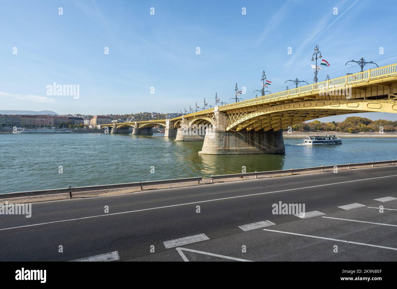 Margaret bridge hi-res stock photography and images - Alamy