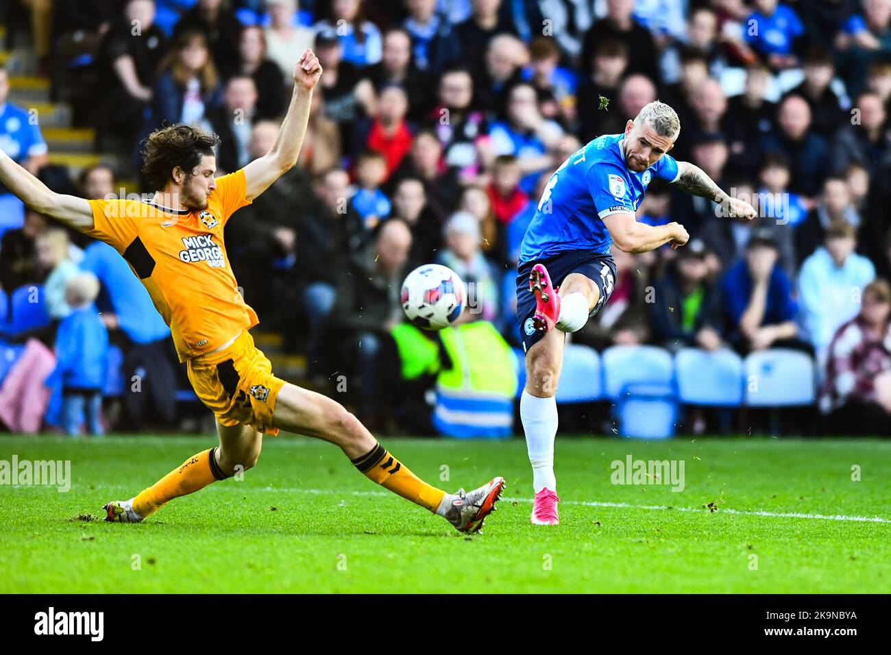 Jack Marriott (14 Peterborough United) shoots late on during the Sky Bet League 1 match between Peterborough and Cambridge United at London Road, Peterborough on Saturday 29th October 2022. (Credit: Kevin Hodgson | MI News) Credit: MI News & Sport /Alamy Live News Stock Photo